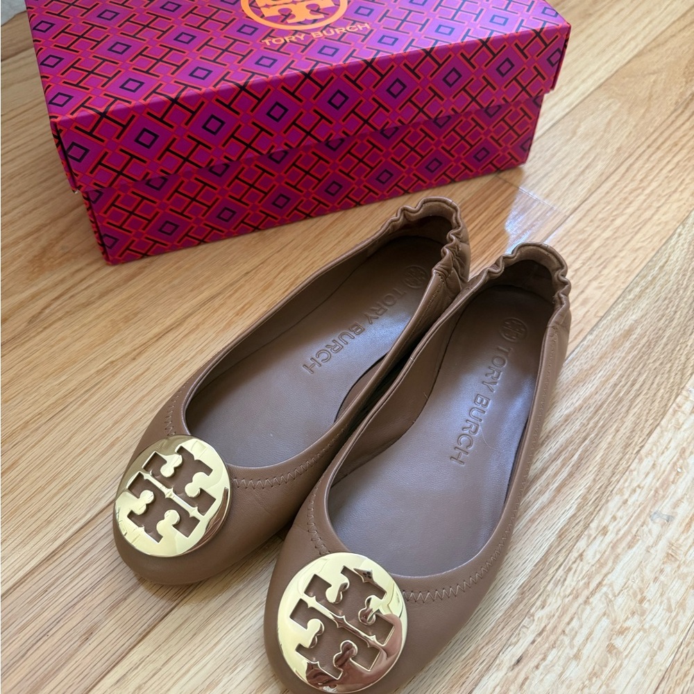Tory Burch Tan Gold Flats Loafers